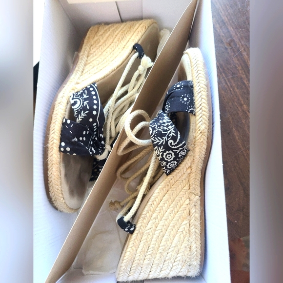 Ralph Lauren Amelie wedge sandals - Picture 5 of 7